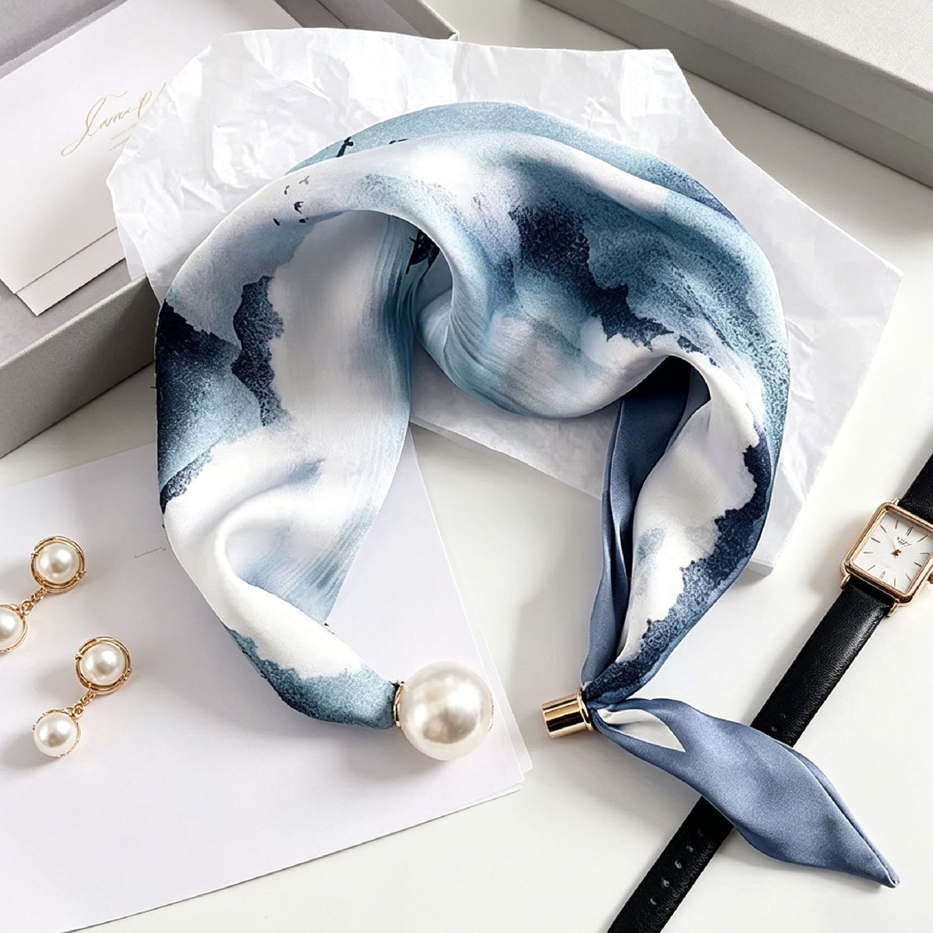 Luxury Knight Pearl Magnetic S - đánh giá và giá Ascot Neck Scarf