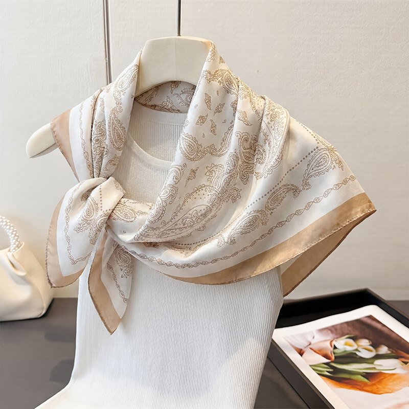 Vintage Beige Paisley Print Sq - đánh giá và giá Ascot Neck Scarf
