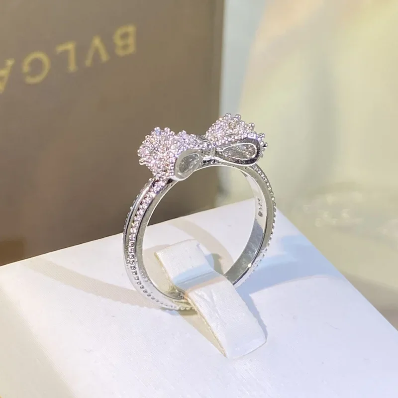 Lạ Mắt Nơ Nhẫn Chói Mắt CZ Màu - đánh giá và giá Tie Clip Silver